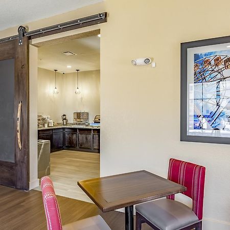 Comfort Inn Altoona-Des Moines Екстер'єр фото