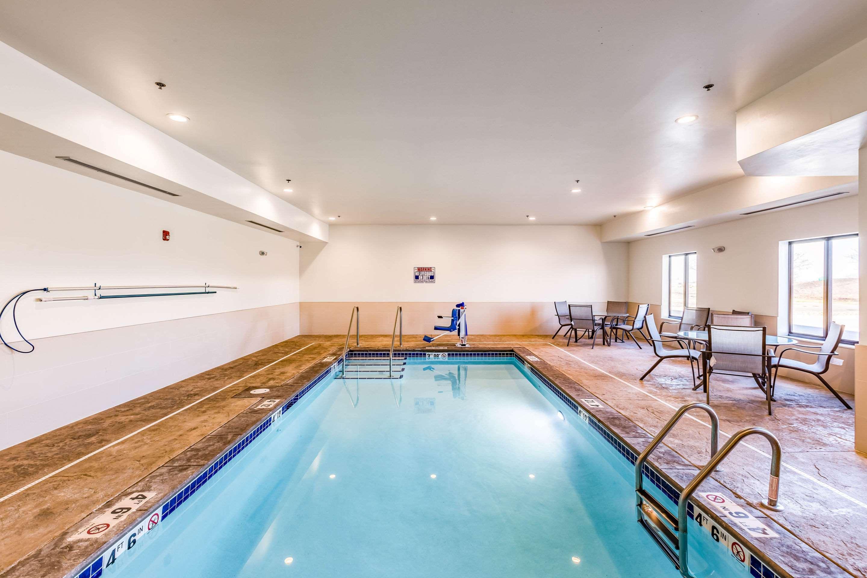 Comfort Inn Altoona-Des Moines Екстер'єр фото